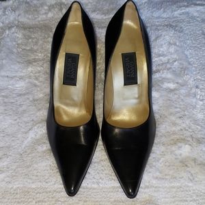 Gianni Versace Black Leather Pumps